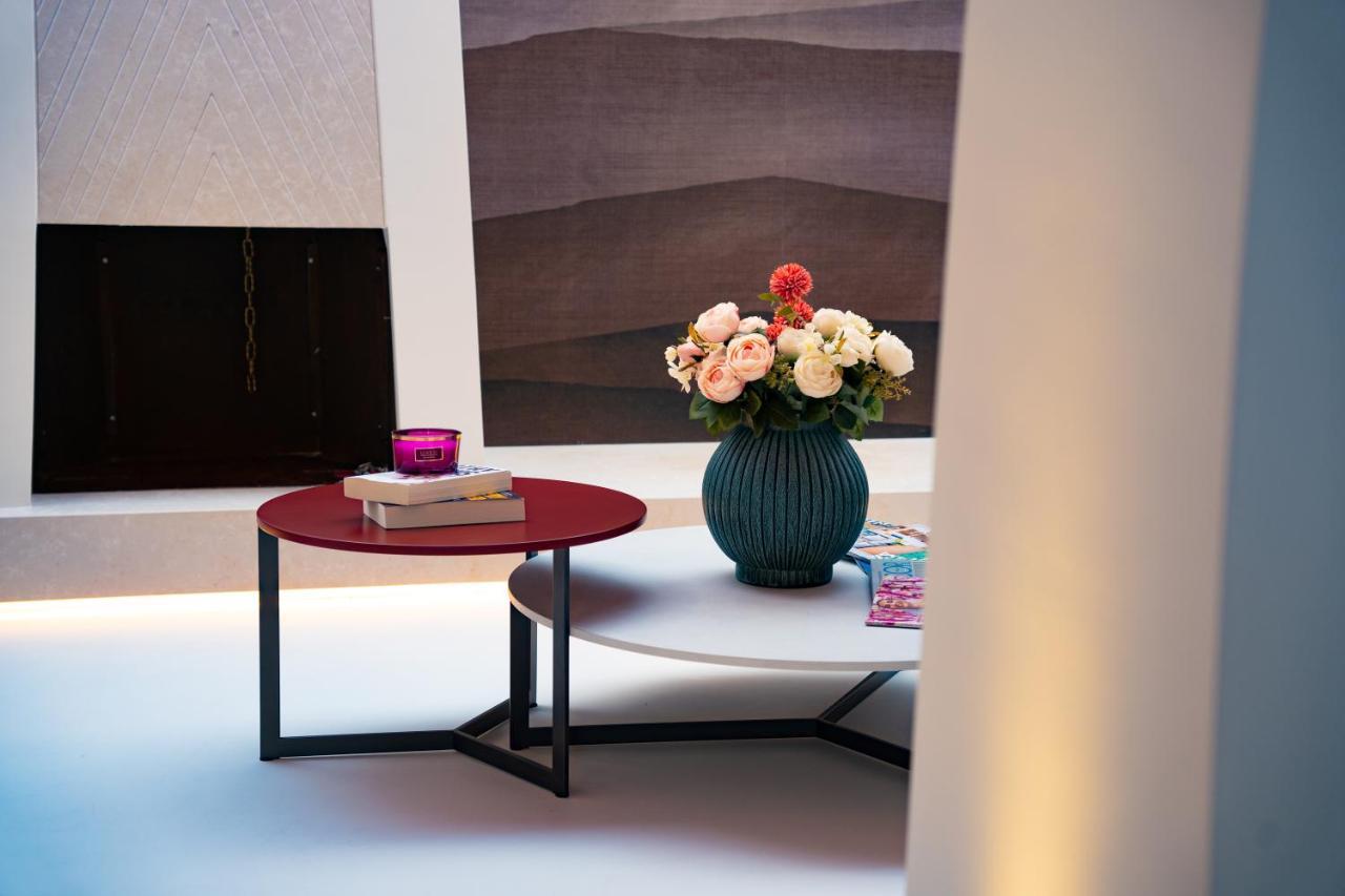 La Maison - Boutique Rooms Сперлонга Экстерьер фото
