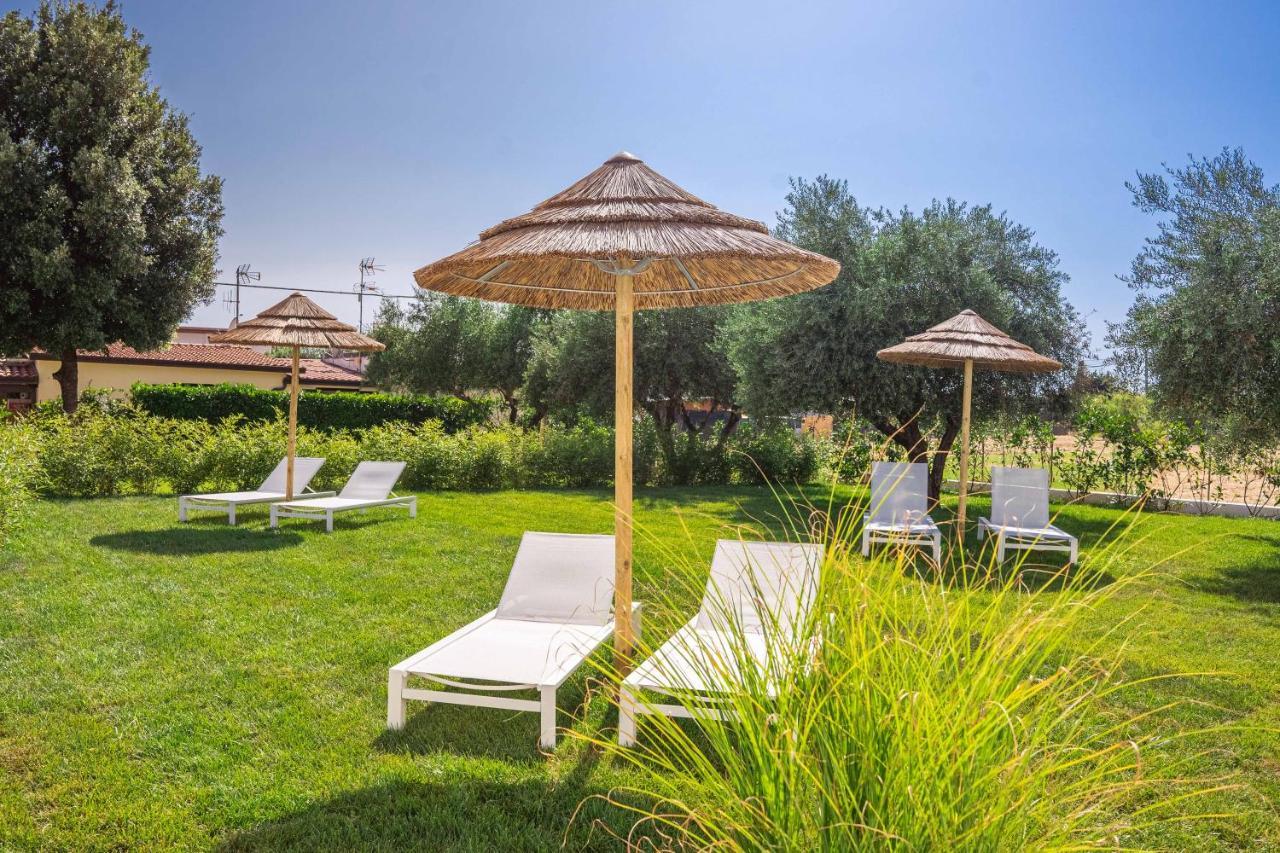 La Maison - Boutique Rooms Сперлонга Экстерьер фото
