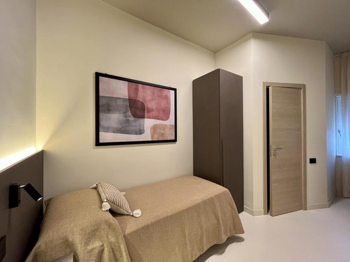 La Maison - Boutique Rooms Сперлонга Экстерьер фото