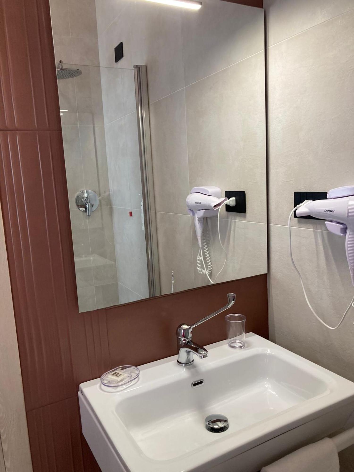 La Maison - Boutique Rooms Сперлонга Экстерьер фото